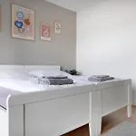 Schoene In I Private Parkplaetze Mit Ladesaeulen I Home2share Daire