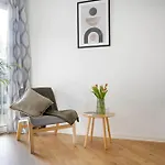 Daire Schoene In I Private Parkplaetze Mit Ladesaeulen I Home2share *