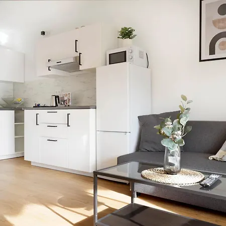 Schoene In I Private Parkplaetze Mit Ladesaeulen I Home2share *