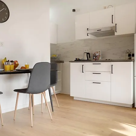 Schoene In I Private Parkplaetze Mit Ladesaeulen I Home2share