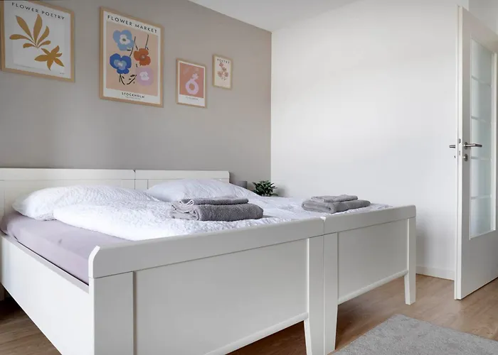 Schoene In I Private Parkplaetze Mit Ladesaeulen I Home2share Апартаменты