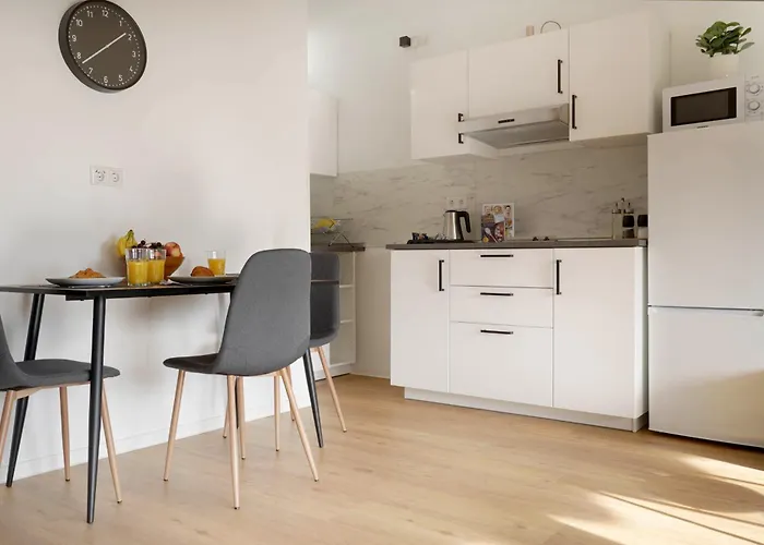 Schoene In I Private Parkplaetze Mit Ladesaeulen I Home2share