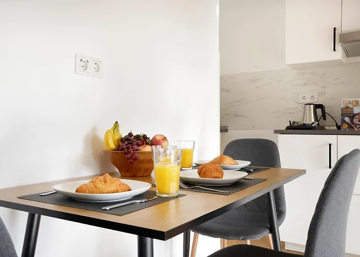 Schoene In I Private Parkplaetze Mit Ladesaeulen I Home2share Апартаменты